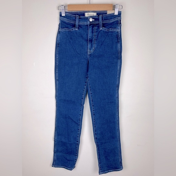Madewell | High-Rise Slim Straight Jeans in Bryston Wash: Workwear Edition - Picture 4 of 11